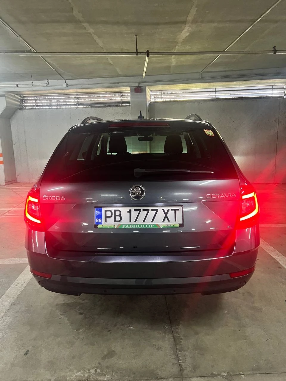 Skoda Octavia 94000км.2.0 ДИЗЕЛ 150K.C.АВТОМАТ 7ск., снимка 4 - Автомобили и джипове - 53505771