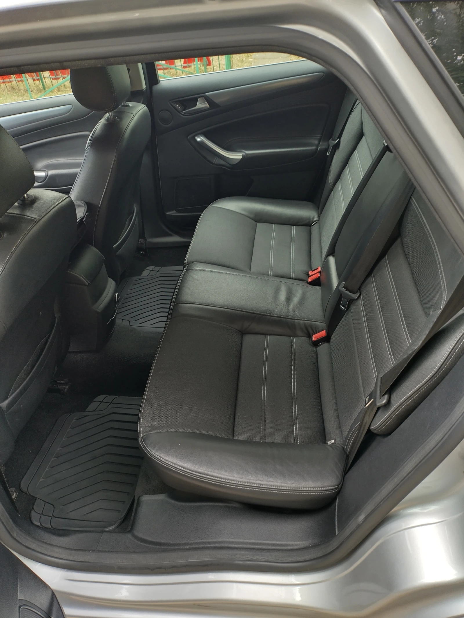 Ford Mondeo 2.0TDCI - изображение 2