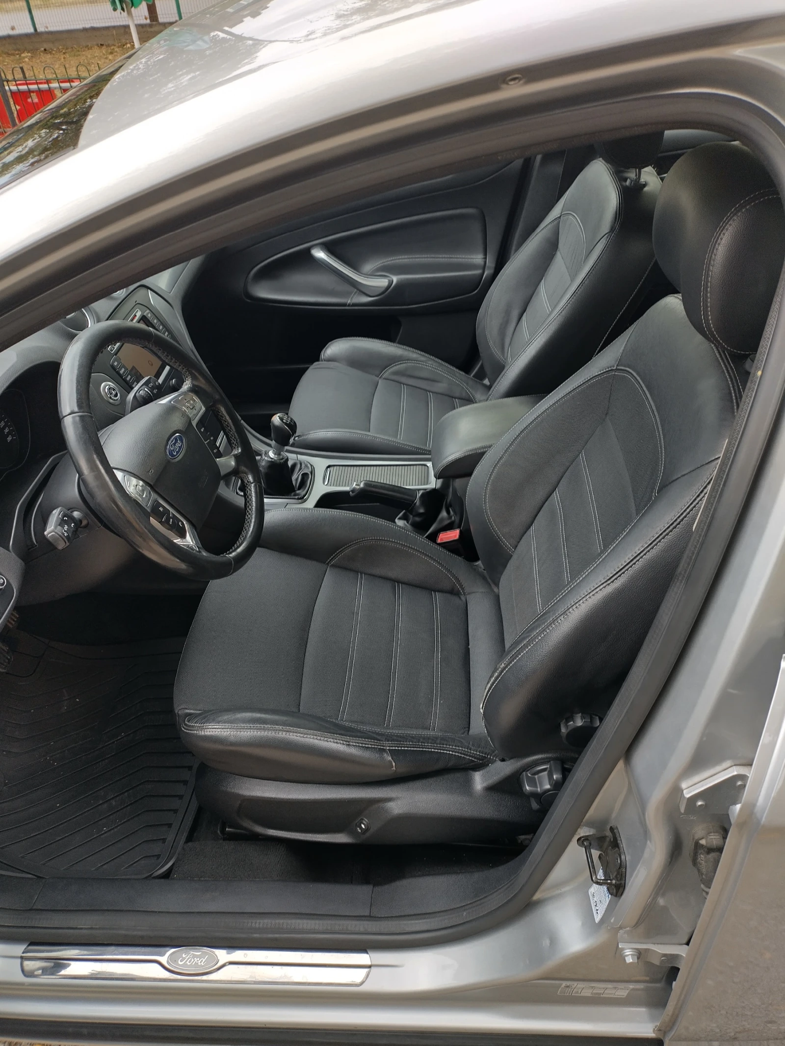 Ford Mondeo 2.0TDCI - изображение 3