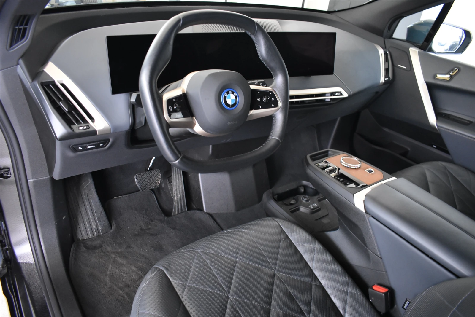 BMW iX xDrive50 | Mobile.bg   6