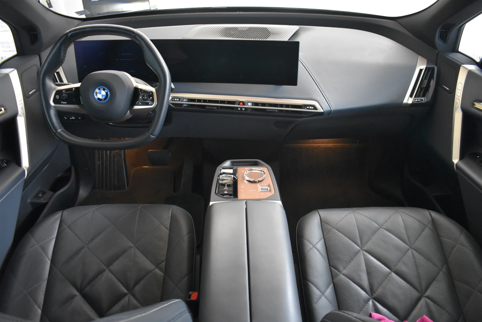 BMW iX xDrive50 | Mobile.bg   7