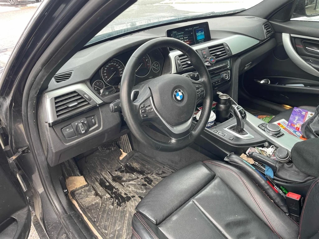 BMW 330 * 330i xDrive * CARFAX * БЕЗ ПЪРВОНАЧАЛНА ВНОСКА - изображение 5