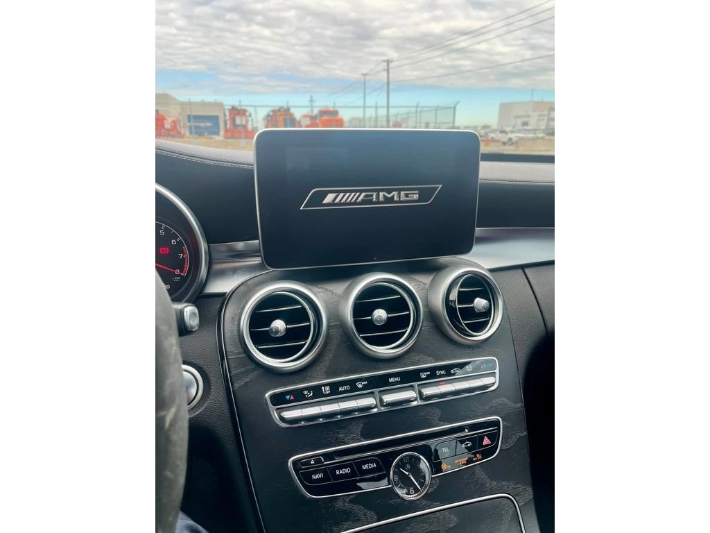 Mercedes-Benz C 450 AMG * 4dr Sdn 4MATIC * CARFAX * ЦЕНА ДО БГ - изображение 8