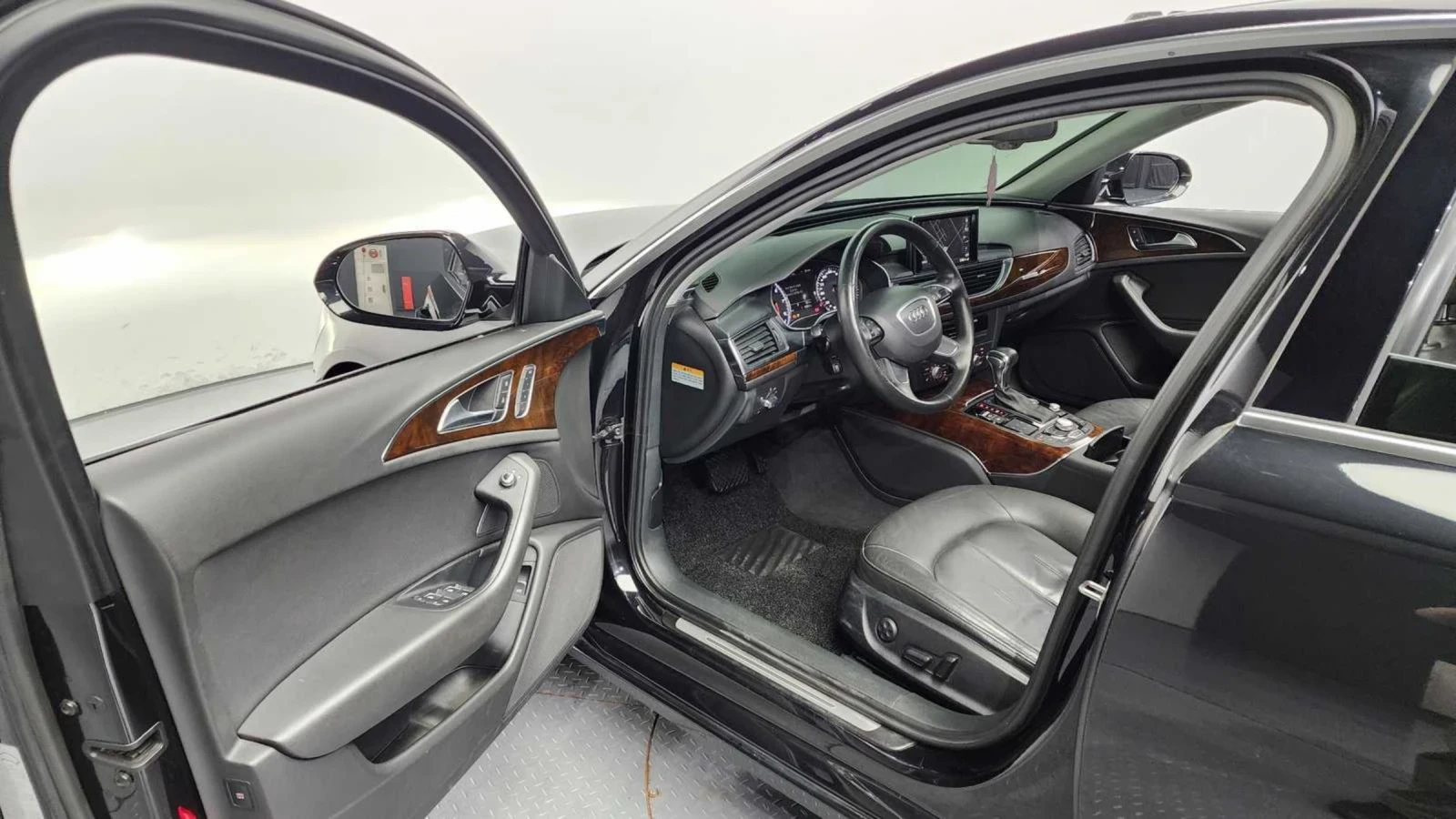 Audi A6 2014г. Автомат Кожа QUATTRO SUPERCHARGER , снимка 8 - Автомобили и джипове - 53983966