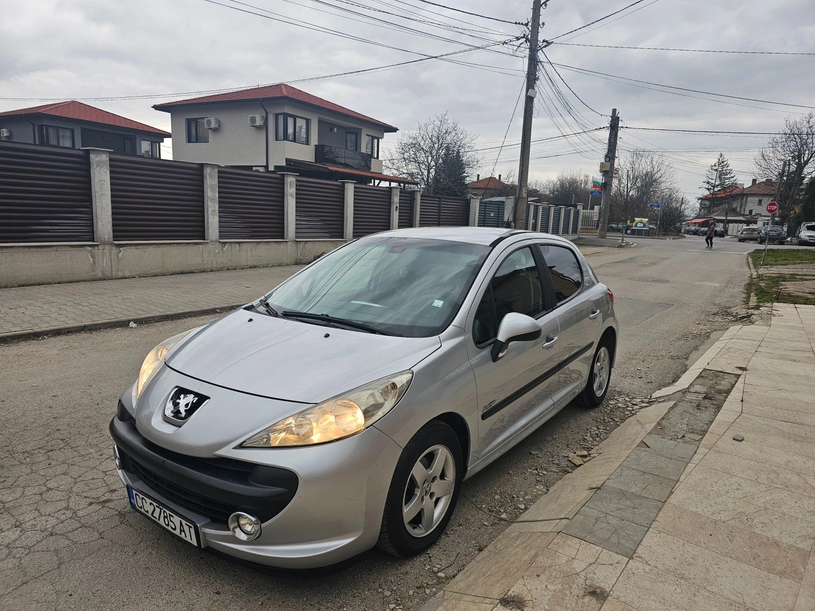 Peugeot 207 Газ-инж-Гаражно