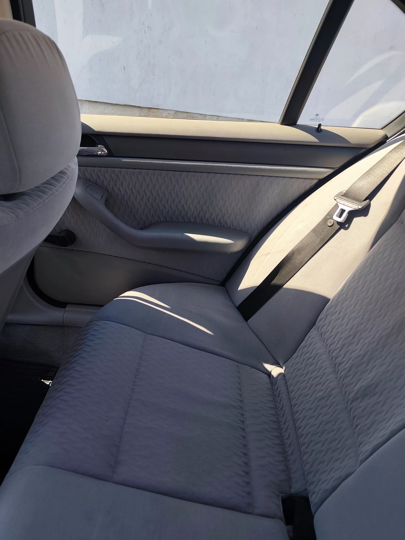 BMW 318, снимка 7 - Автомобили и джипове - 54324437