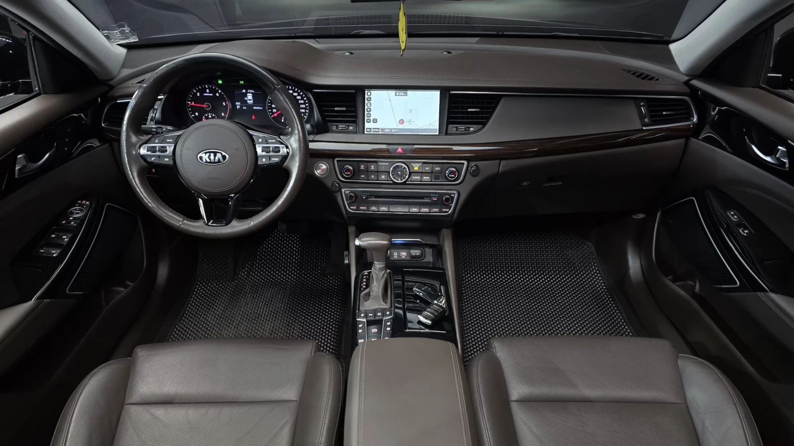 Kia K7 2.2 Diesel Limited, снимка 9 - Автомобили и джипове - 54378051
