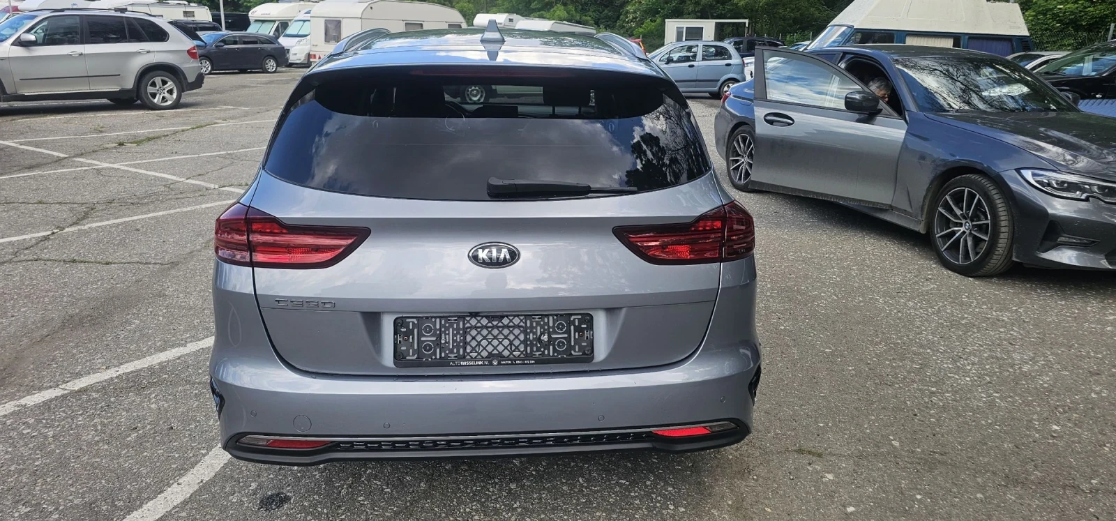 Kia Ceed 1.6CRDI Distronic Kamera Холандия , снимка 2 - Автомобили и джипове - 54683220