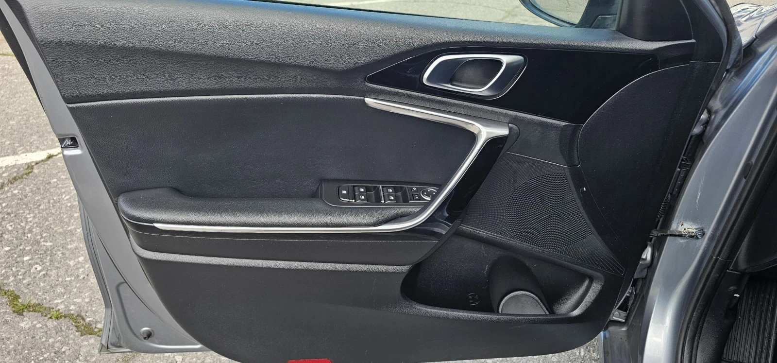 Kia Ceed 1.6CRDI Distronic Kamera Холандия , снимка 10 - Автомобили и джипове - 54683220