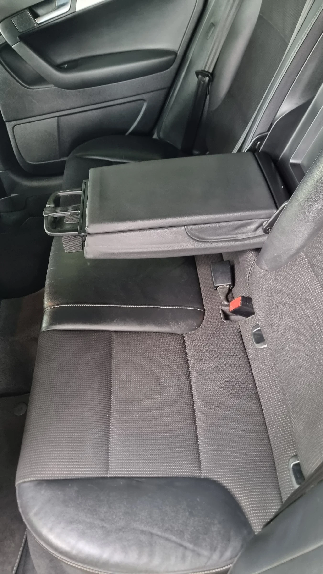 Audi A3 2.0TFSi, снимка 13 - Автомобили и джипове - 54725492