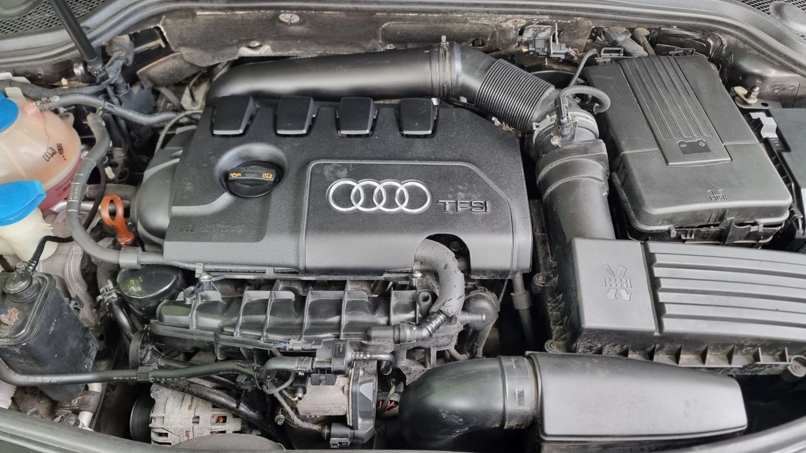 Audi A3 2.0TFSi, снимка 14 - Автомобили и джипове - 54725492