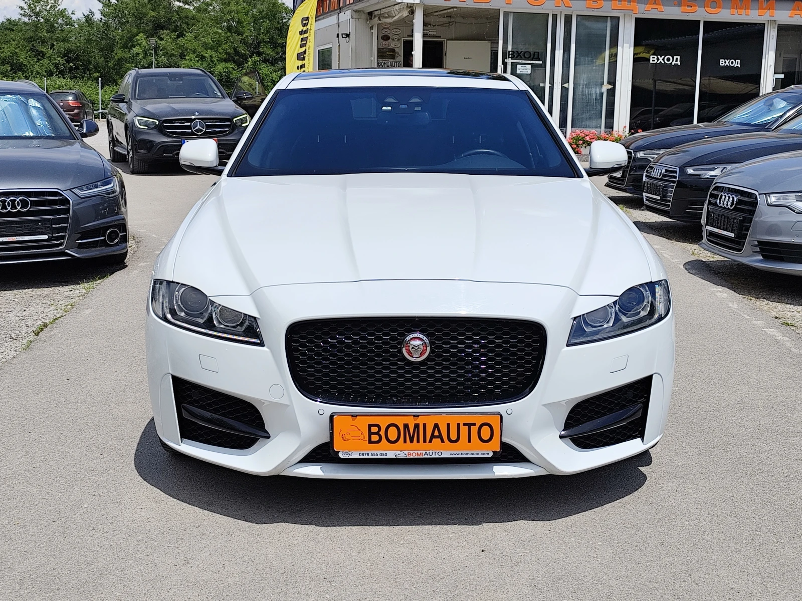 Jaguar Xf 2.0D* R-SPORT* 4X4* ABTOMATИК* EURO6B* LED* , снимка 2 - Автомобили и джипове - 54867230
