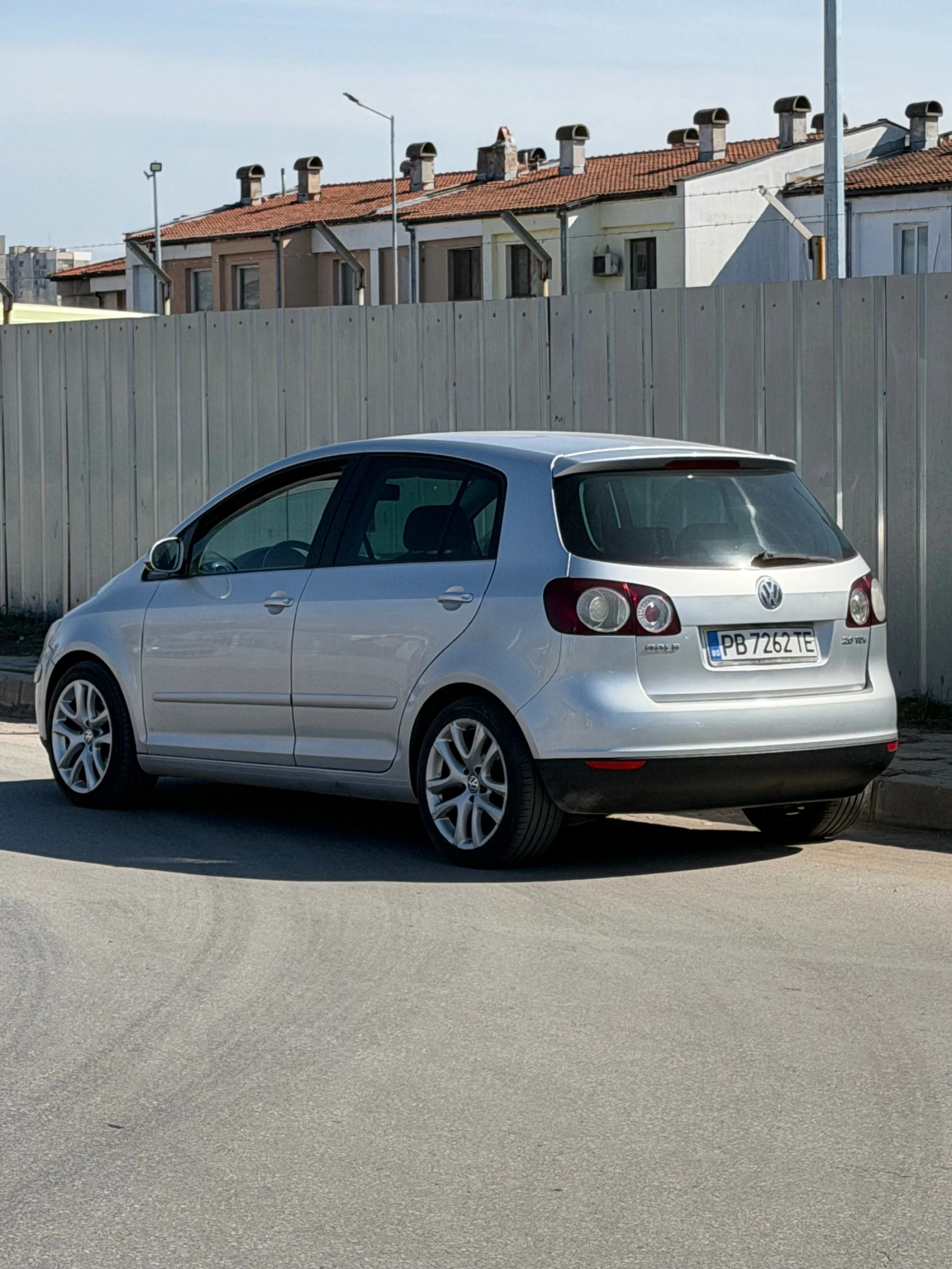 VW Golf Plus, снимка 4 - Автомобили и джипове - 55003796