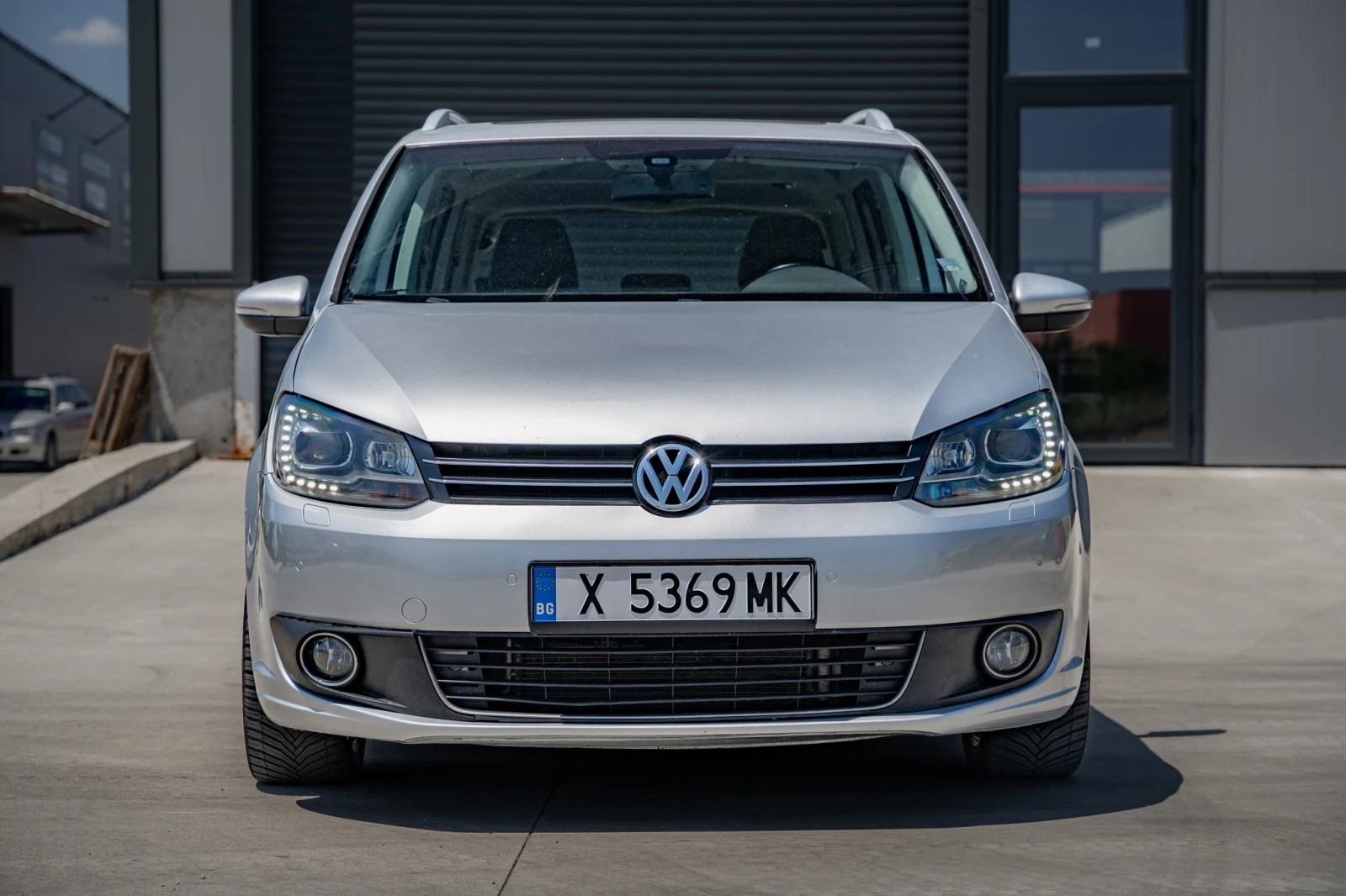 VW Touran, снимка 2 - Автомобили и джипове - 55384888
