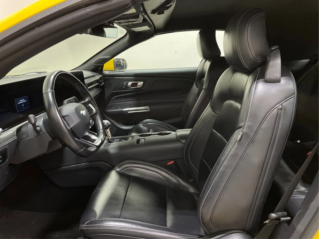 Ford Mustang 2.3 Eco Boost* Premium* DISTRONIC* КОЖА* ПОДГРЕВ* , снимка 10 - Автомобили и джипове - 55664093