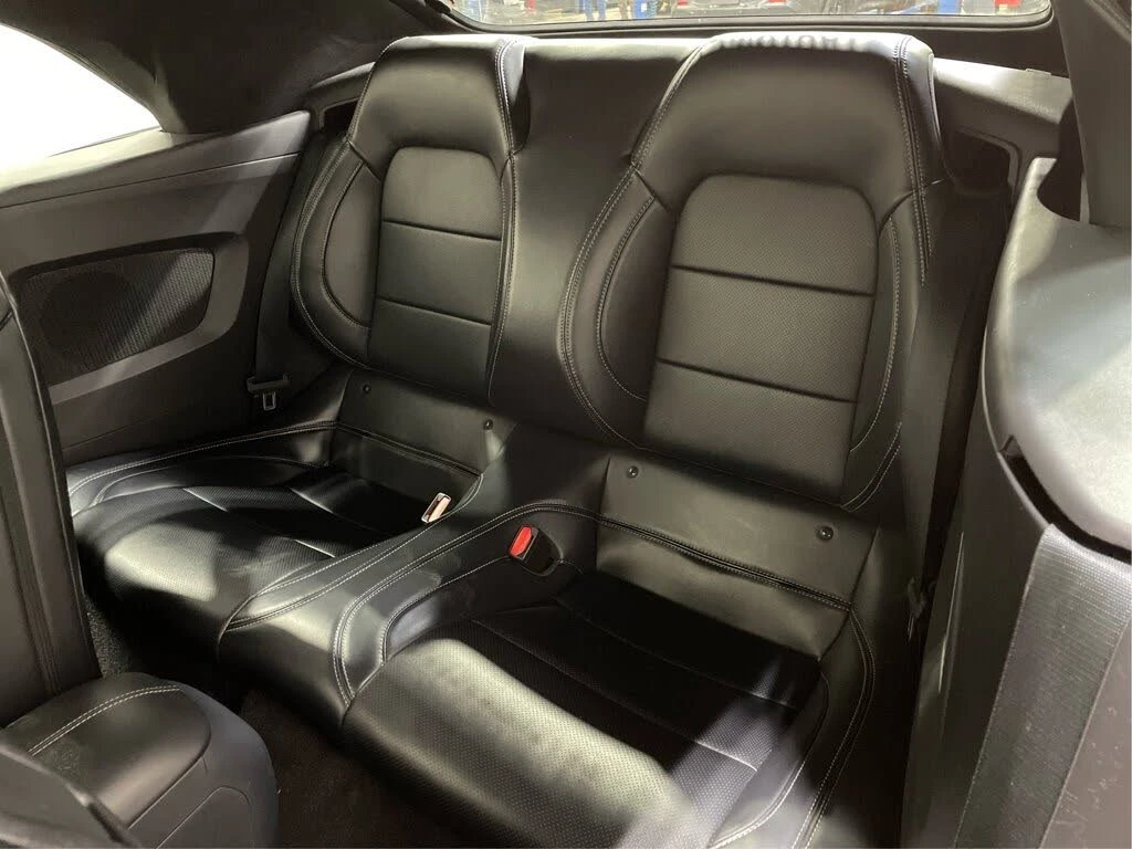 Ford Mustang 2.3 Eco Boost* Premium* DISTRONIC* КОЖА* ПОДГРЕВ* , снимка 16 - Автомобили и джипове - 55664093