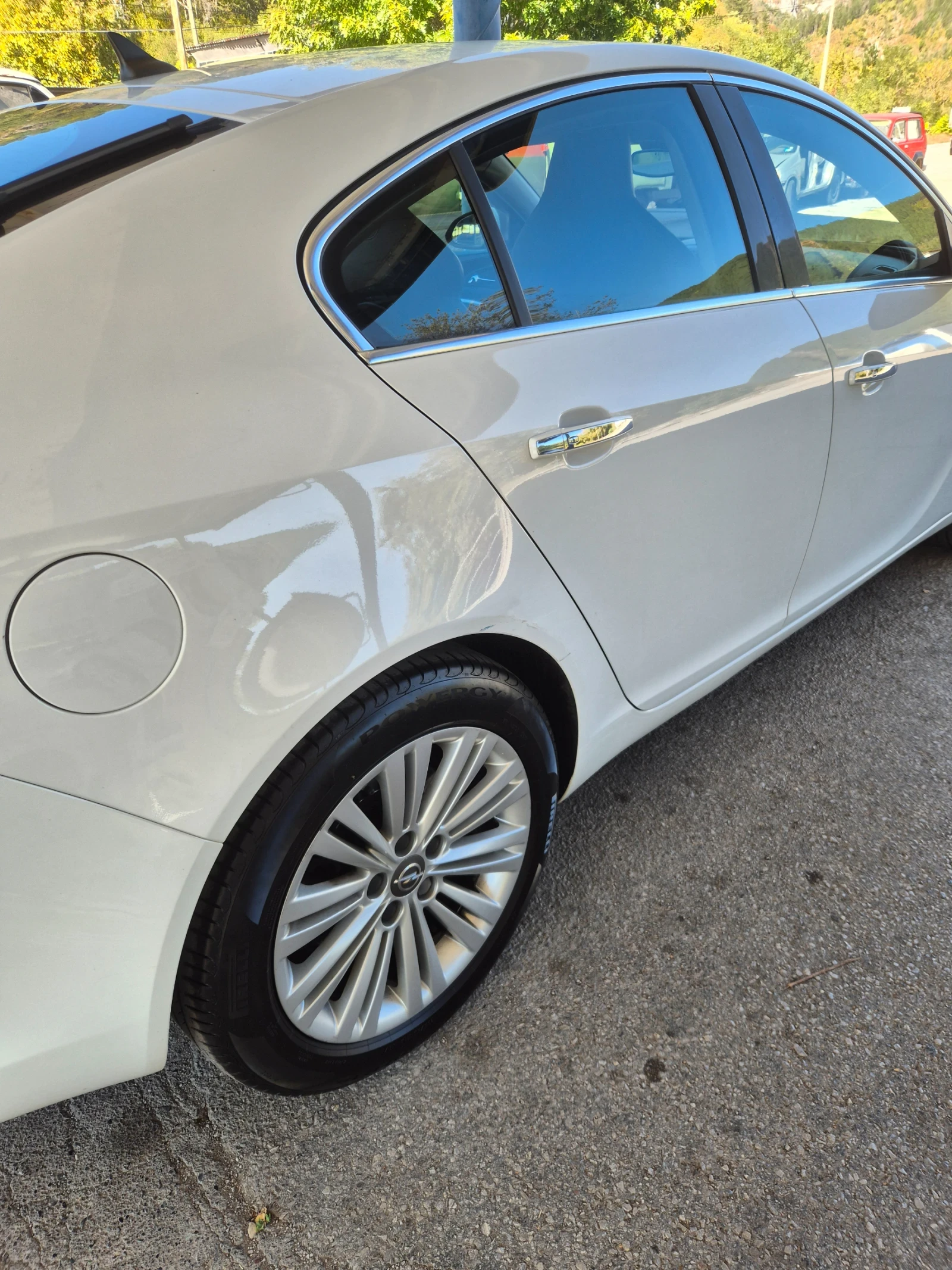 Opel Insignia, снимка 6 - Автомобили и джипове - 56433199
