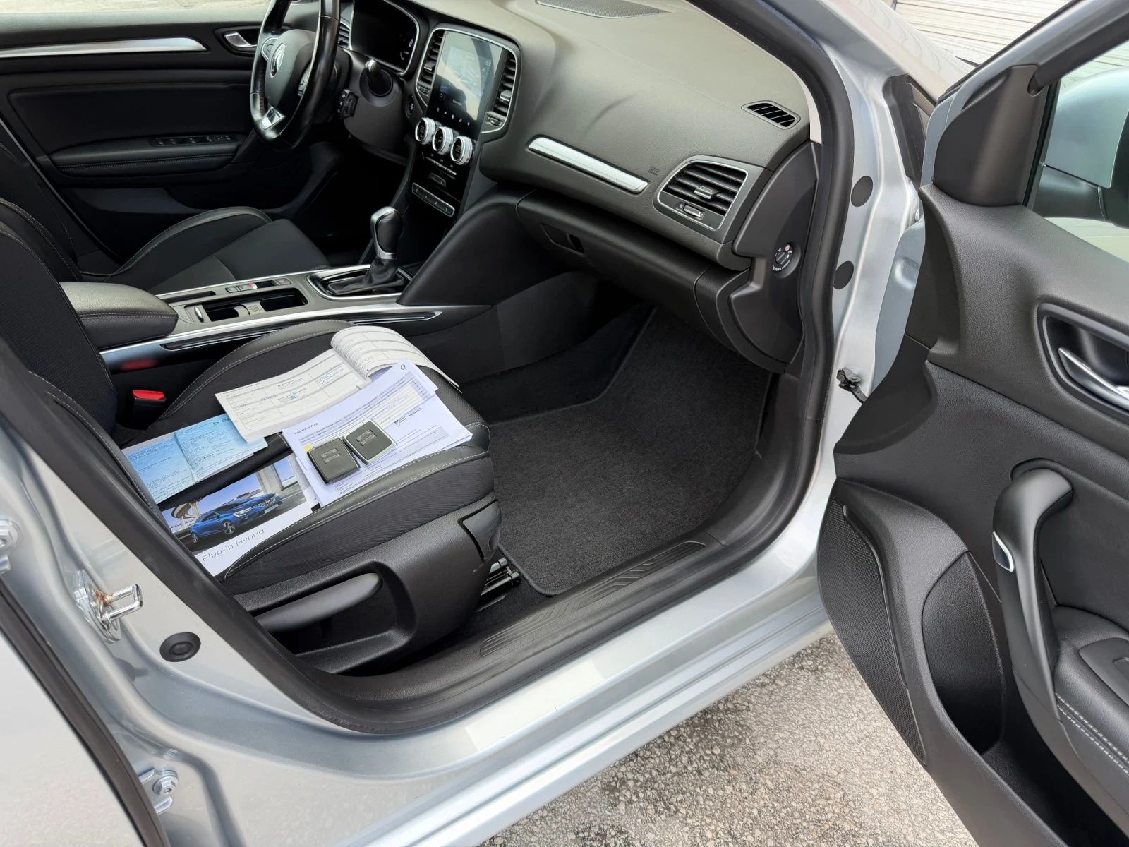 Renault Megane 1.6E-TECH PLUG-IN HYBRID 160 �.�.�������� | Mobile.bg � ����������� 14