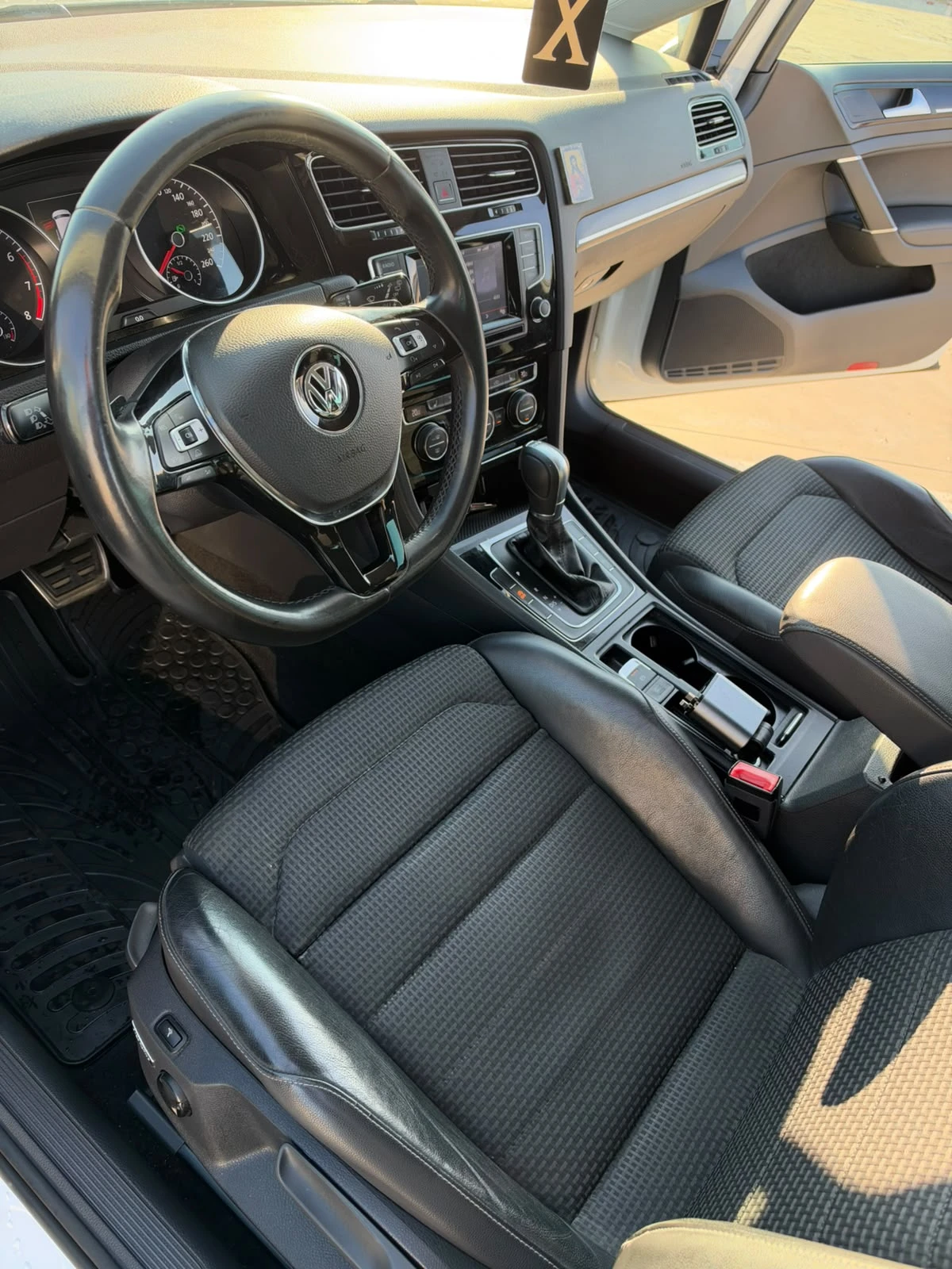 VW Golf 7 1.4 TSI, снимка 6 - Автомобили и джипове - 56646794