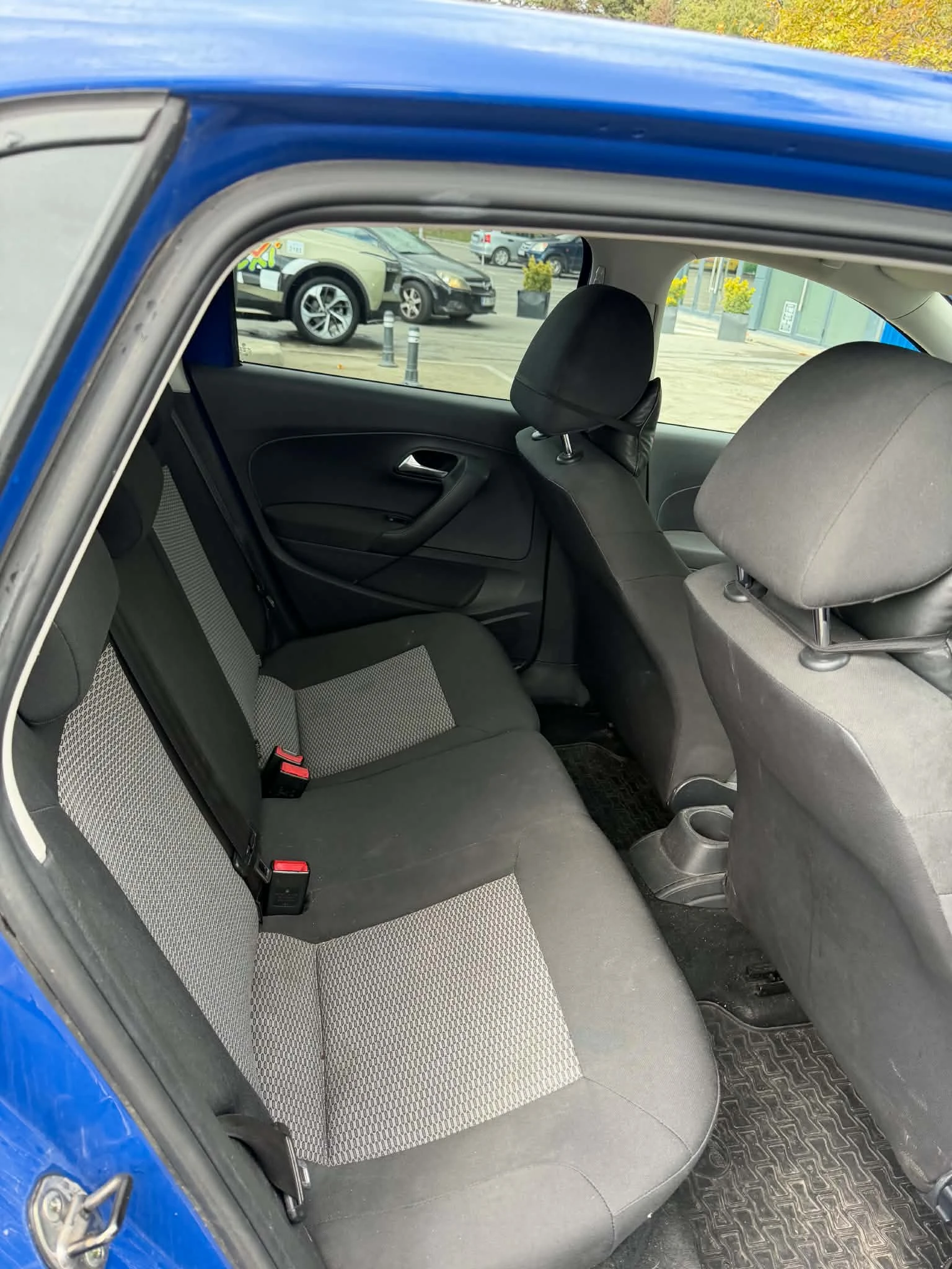 VW Polo, снимка 7 - Автомобили и джипове - 56656001