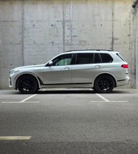 BMW X7 M40i M-Pack/Bowers&Willkins/Diamond/Headup/Distr/7
