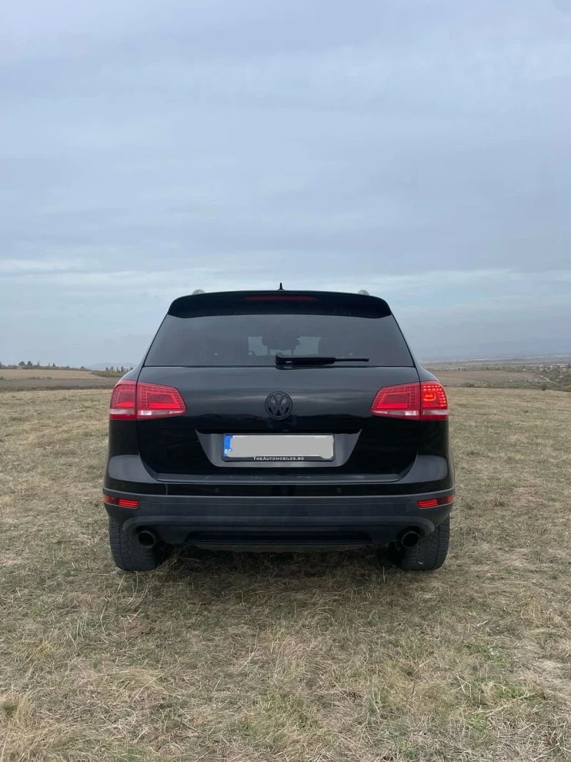 VW Touareg, снимка 6 - Автомобили и джипове - 49303434