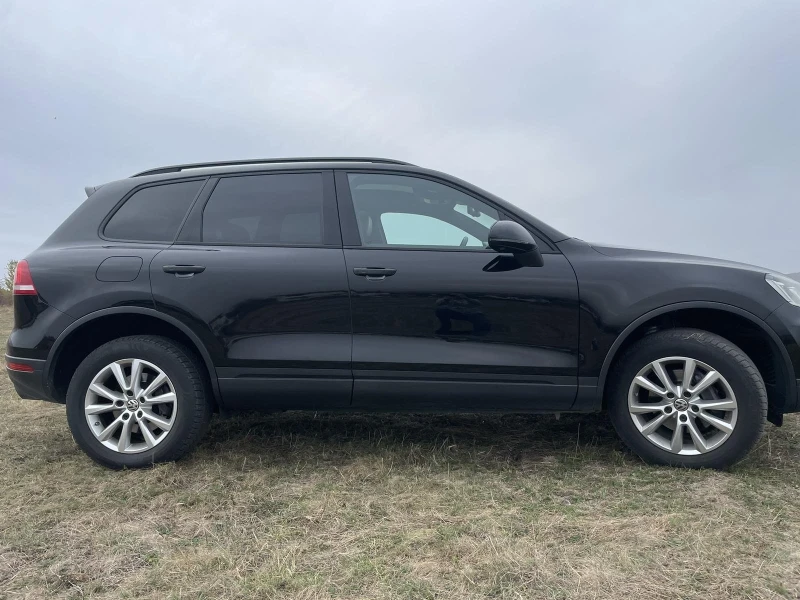 VW Touareg, снимка 5 - Автомобили и джипове - 49303434