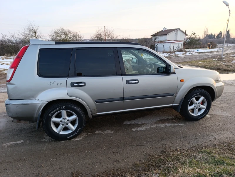 Nissan X-trail 2.0i газ/бензин, снимка 1 - Автомобили и джипове - 49338828