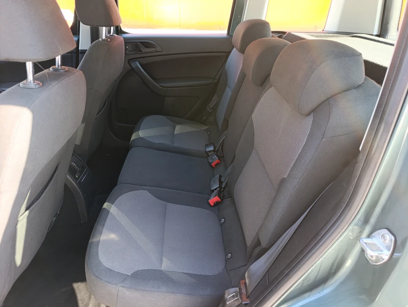 Skoda Yeti 1.8 TSI 4x4, снимка 9 - Автомобили и джипове - 53351979