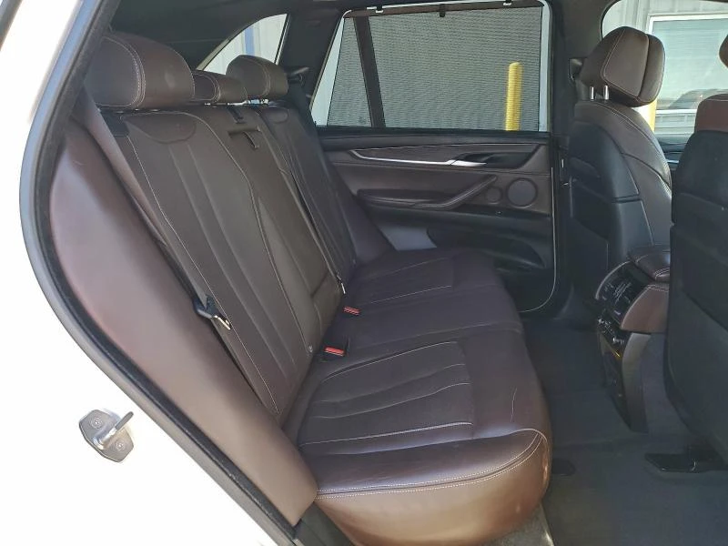 BMW X5 XDRIVE50I* Кожа* Подгрев* Keyless* , снимка 11 - Автомобили и джипове - 53224592
