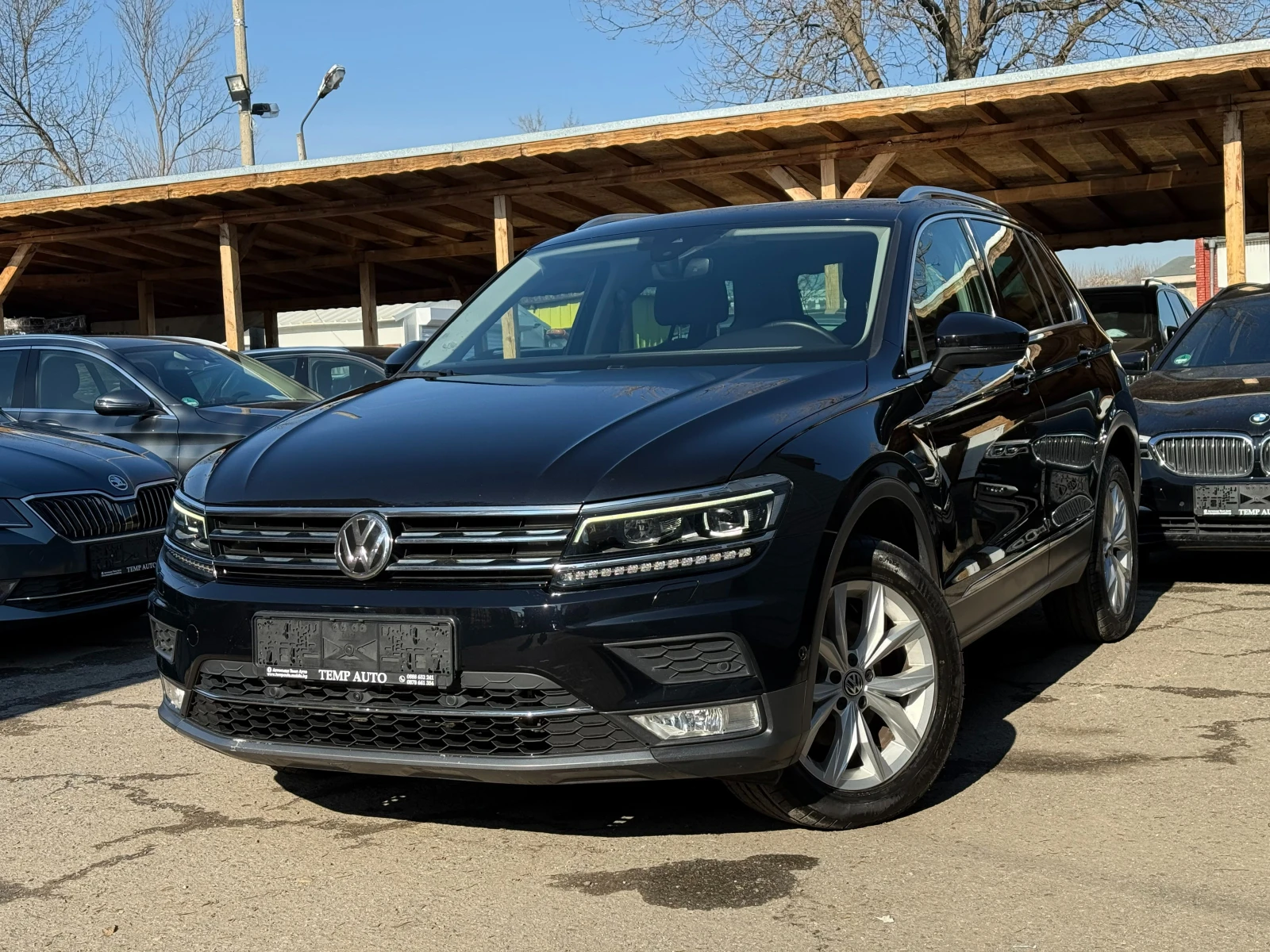 VW Tiguan 2.0TDI* 4х4* СЕРВИЗНА КНИЖКА С ПЪЛНА ИСТОРИЯ В VW - [1] 