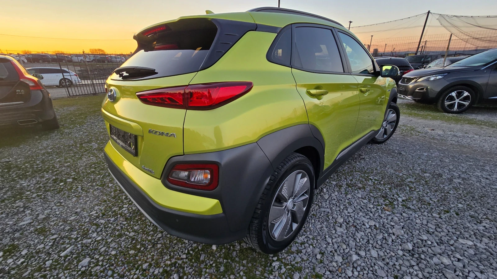 Hyundai Kona 64 kwh / PREMIUM  - изображение 8