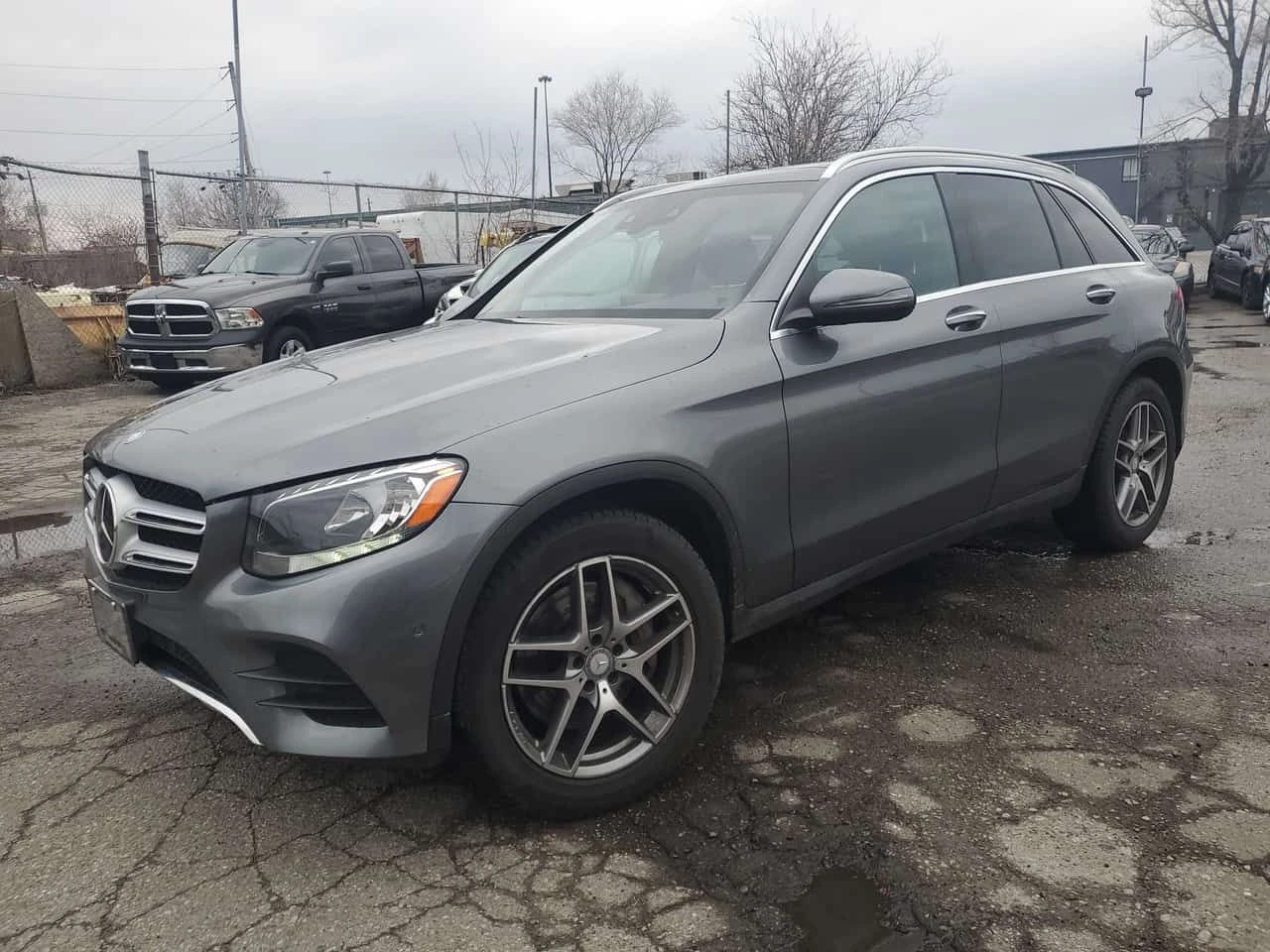 Mercedes-Benz GLC * 4MATIC 4dr 300 * CARFAX * ЦЕНА ДО БГ | Auto.bg — изображение 1