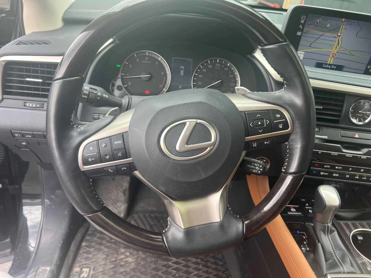 Lexus RX * 350L * АВТОКРЕДИТ БЕЗ ПЪРВОНАЧАЛНА ВНОСКА* , снимка 12 - Автомобили и джипове - 55078903