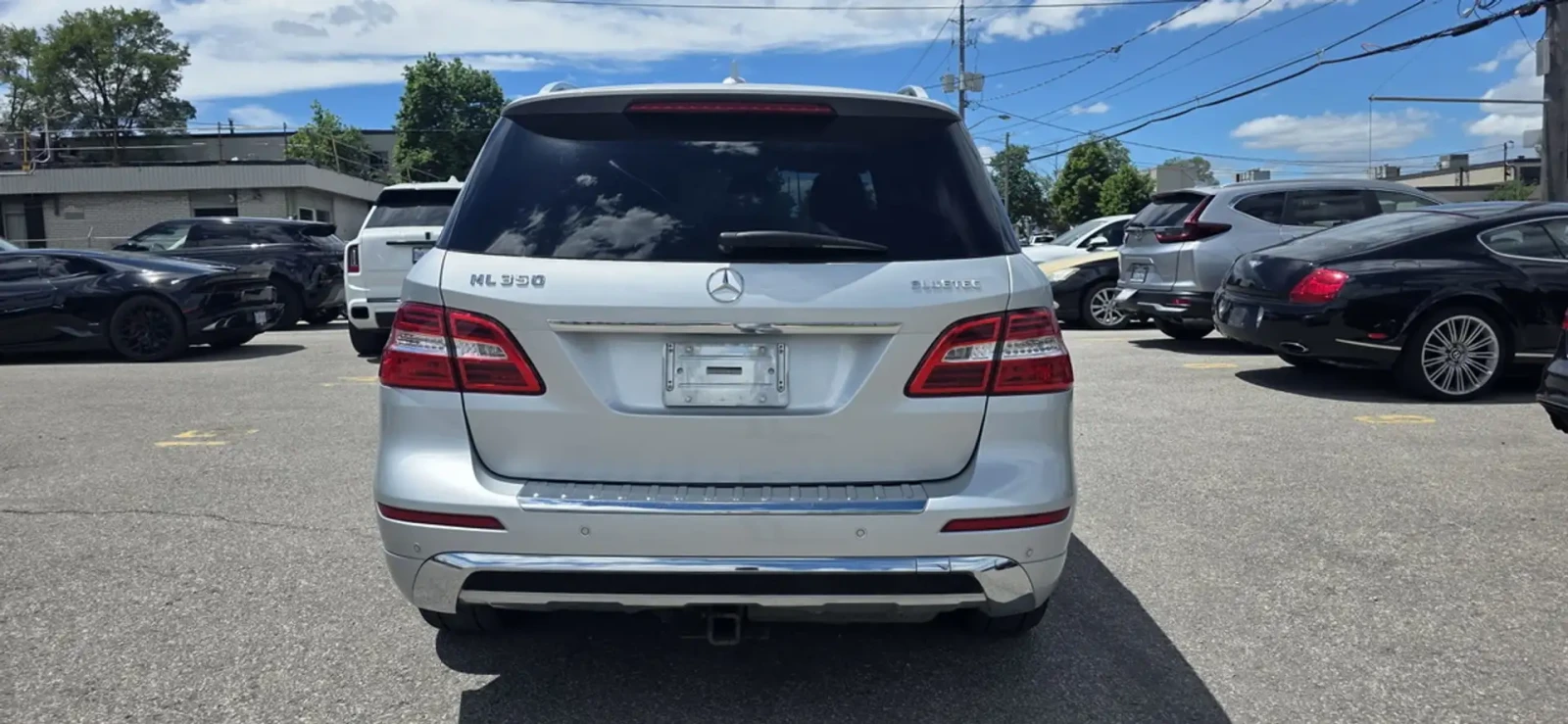 Mercedes-Benz ML 350 BlueTEC* AMG* Harman Kardon, снимка 5 - Автомобили и джипове - 55223324