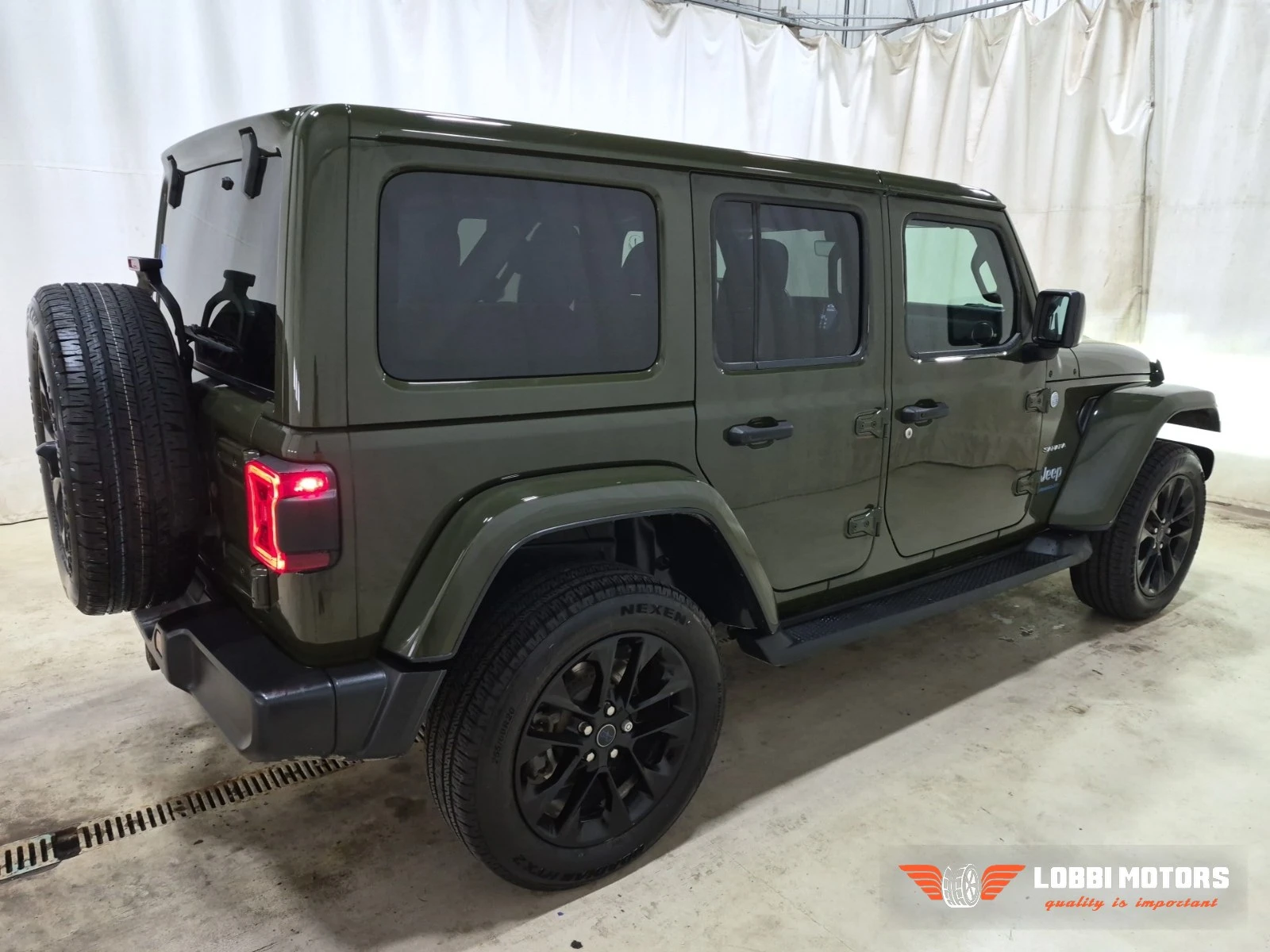 Jeep Wrangler, снимка 3 - Автомобили и джипове - 56098803