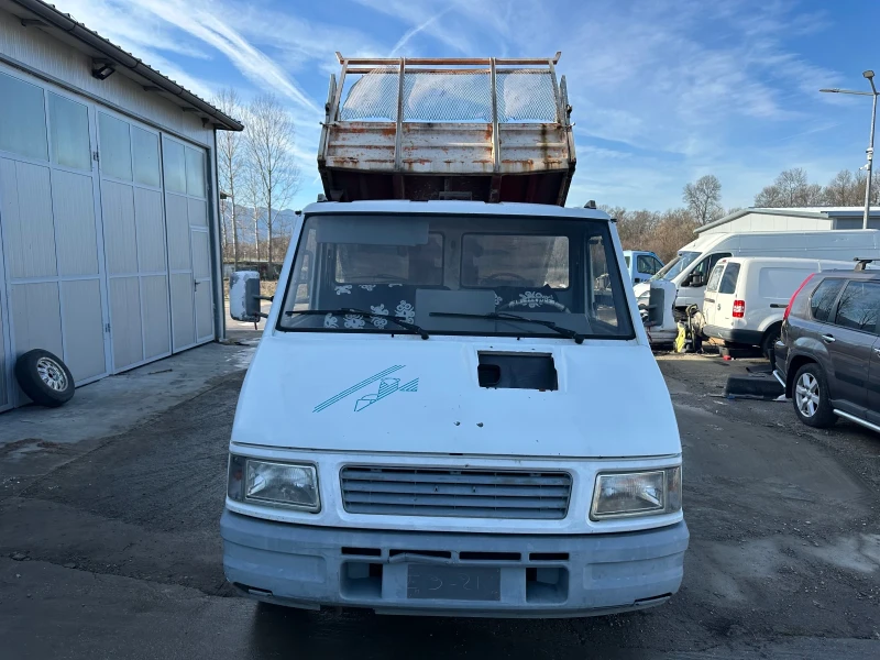 Iveco Daily 2.5d 3.5т, снимка 2 - Камиони - 53111680