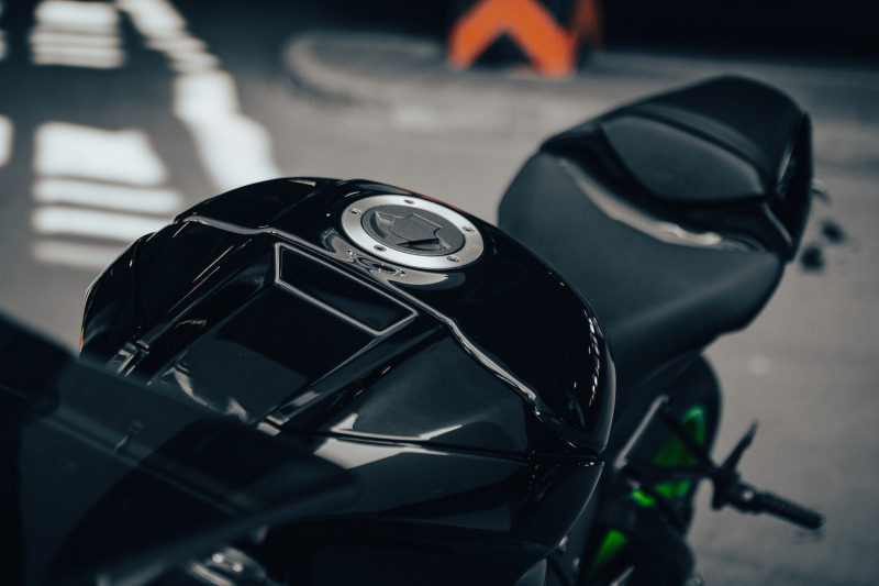 Kawasaki Ninja ZX10R, снимка 16 - Мотоциклети и мототехника - 46401317