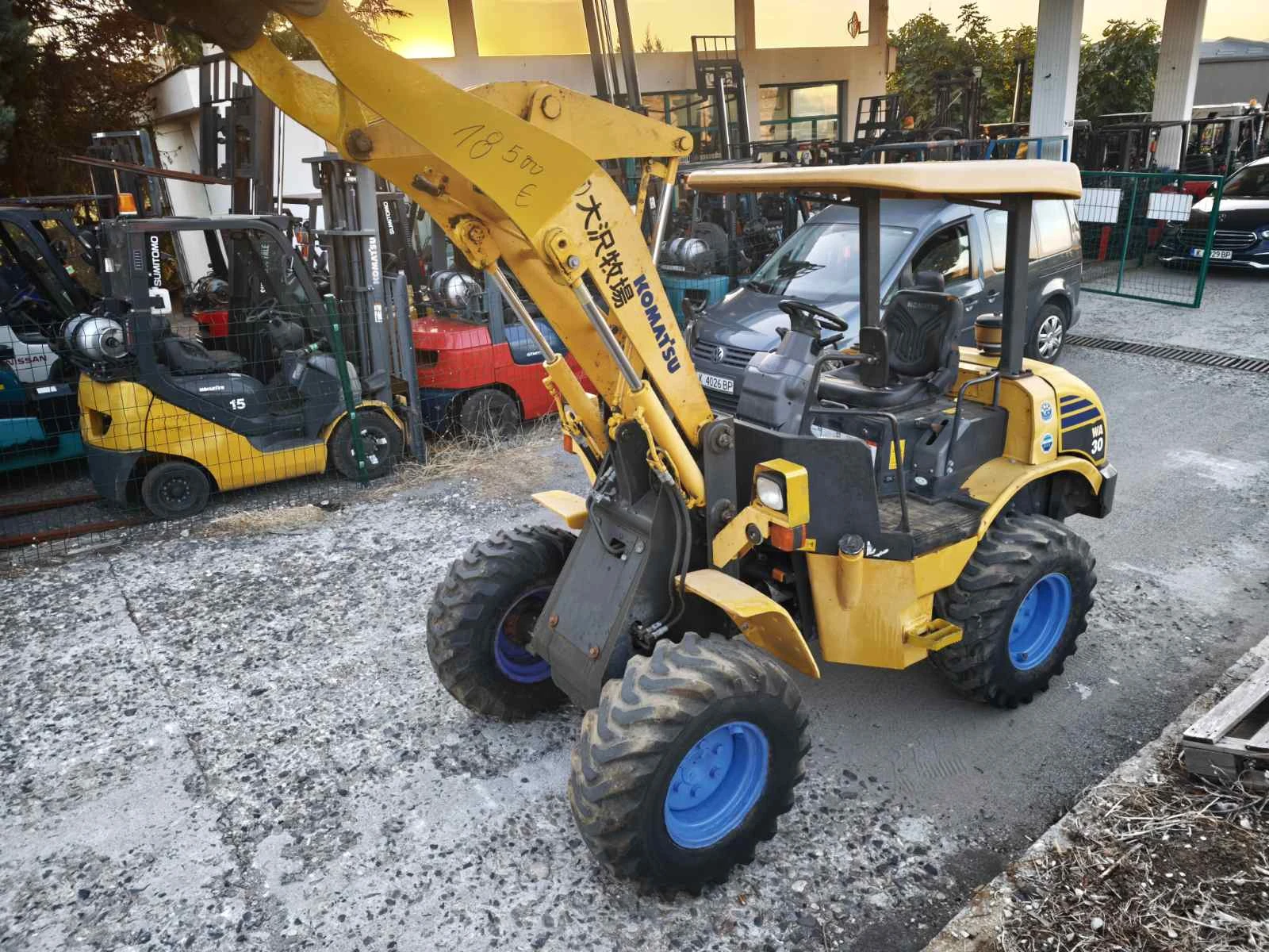 Челен товарач Komatsu WL30 НОВ ВНОС ЯПОНИЯ, снимка 5 - Индустриална техника - 56014228