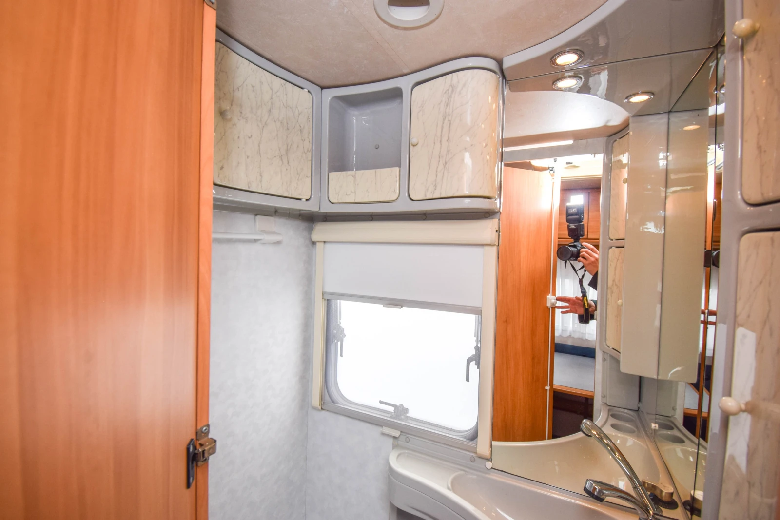 Каравана Adria Adiva, снимка 13 - Каравани и кемпери - 53919232