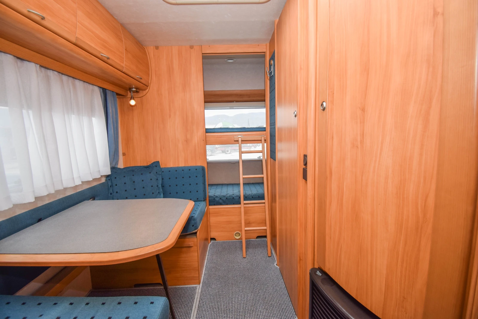 Каравана Adria Adiva, снимка 10 - Каравани и кемпери - 53919232