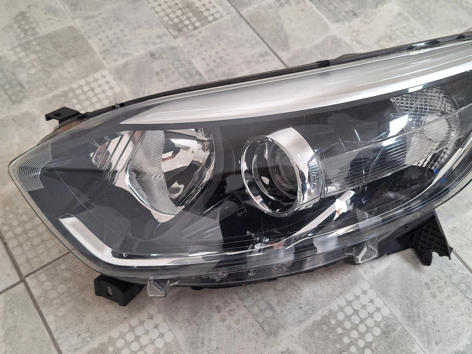 Renault Captur преден ляв 2017 - 2019(Facelift) 260603859R