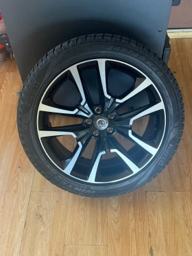 Гуми с джанти Pirelli 245/45R20, снимка 2