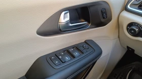 Chrysler Pacifica Touring L, снимка 13