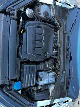 Skoda Octavia 2.0 TDI DSG DIGITAL, FULL LED, Панорама, Камера, снимка 6