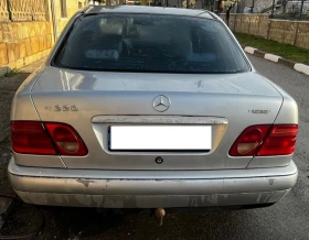 Mercedes-Benz E 220, снимка 5