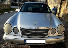 ����� �� �������� �� Mercedes-Benz E 220