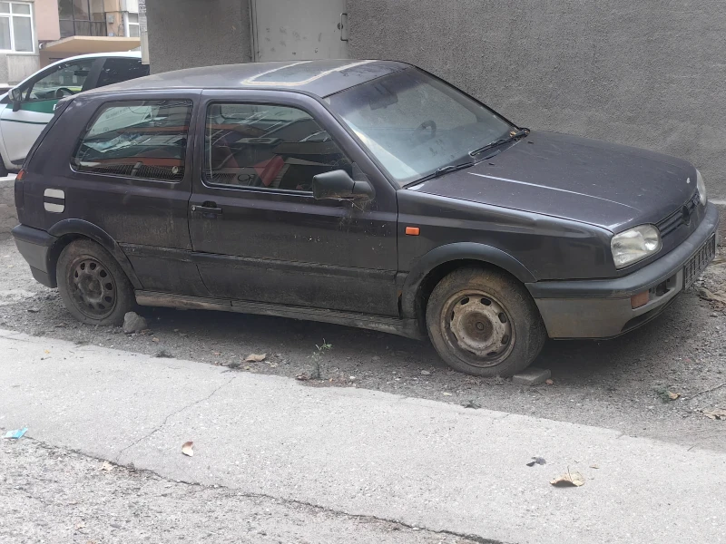 VW Golf, снимка 1 - Автомобили и джипове - 47474457