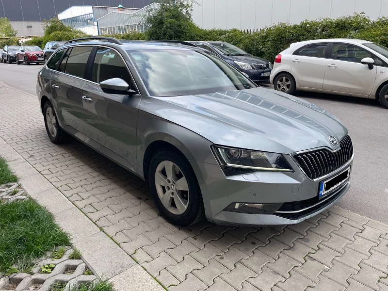 Skoda Superb 2.0TDI 4x4 DSG7 190кс, снимка 2 - Автомобили и джипове - 47209230