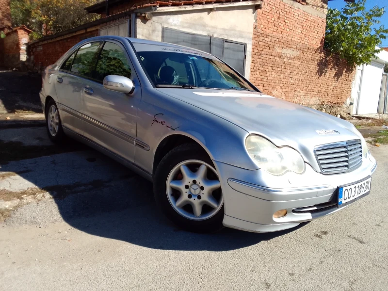 Mercedes-Benz C 200 КАПАРИРАН, снимка 1 - Автомобили и джипове - 47593351